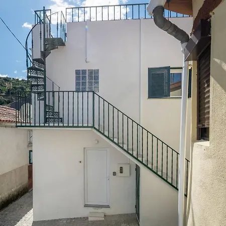 Casa Da Quelha * アルママール